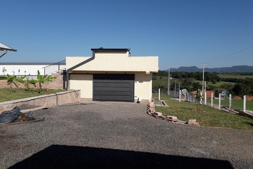Garage 4